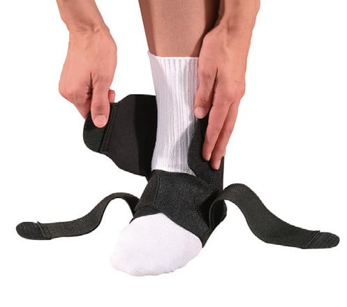 Mueller Adjustable Ankle Stabilizer